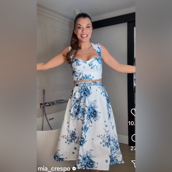 NWT ZARA VACATION PRINTED CROP TOP SIZE M
🚨FIRM PRICE - Picture 6 of 15